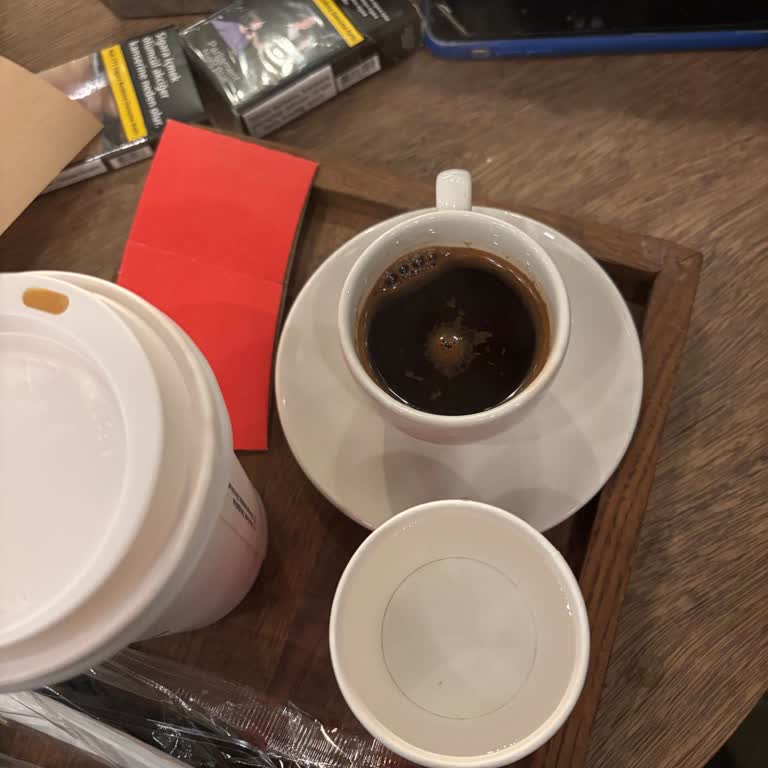 Espresso Lab'da Köpüksüz Ve Eksik Türk Kahvesi, İlgisiz Çözüm Önerisi