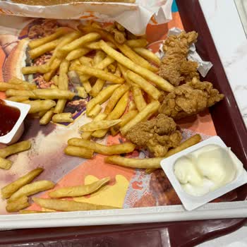 Yüksek Ücret, Eksik Ve Bayat Menü: Popeyes Hilltown Hayal Kırıklığı