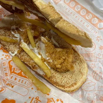 Yüksek Ücret, Eksik Ve Bayat Menü: Popeyes Hilltown Hayal Kırıklığı