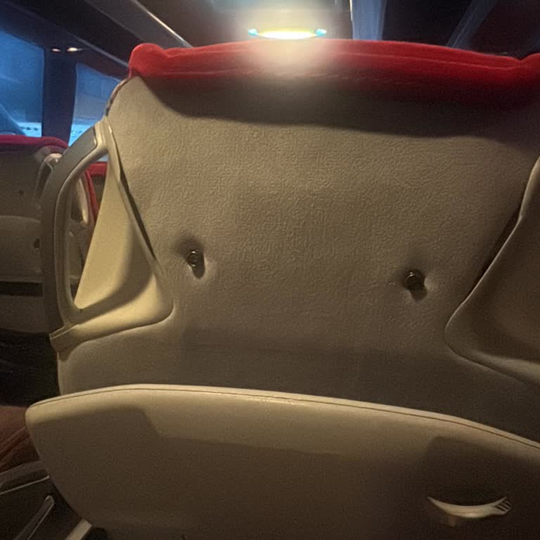 Gold İstanbul Eski Araç, Kaba Personel Ve Gecikmeli İstanbul-İzmir Yolculuğu Mağduriyeti