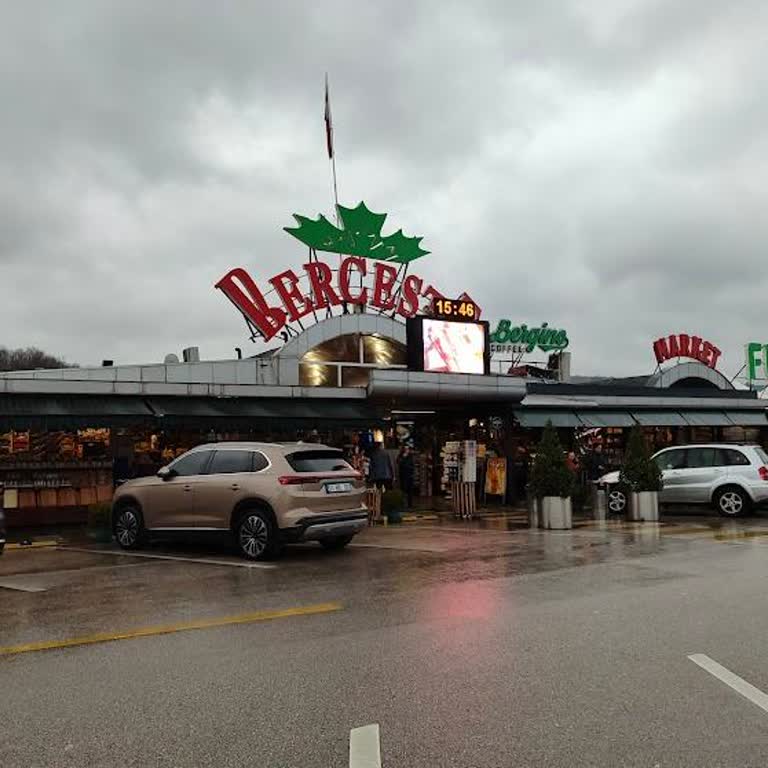 Müşteriye Kaba Davranış Ve İlgisizlik: Berceste Dinlenme Tesisi Hayal Kırıklığı