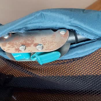 Beşikteki Kırık Mandal Bebeğimin Güvenliğini Tehlikeye Attı, Acil Çözüm Bekliyorum