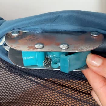 Beşikteki Kırık Mandal Bebeğimin Güvenliğini Tehlikeye Attı, Acil Çözüm Bekliyorum