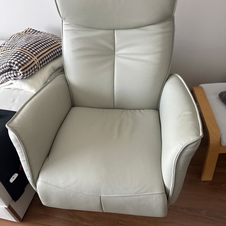 Garanti Kapsamındaki Koltukta Ses Problemi Ve Çözüm Eksikliği