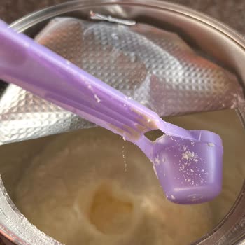 Bebek Mamasında Böcek Ve Hijyen Sorunu Nedeniyle Güven Kaybı Yaşadım