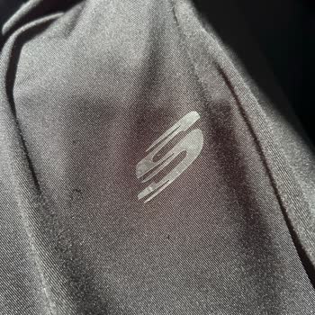 Garanti Süresi İçinde Eşofman Takımında Logo Soyulması Ve Yetersiz Müşteri Hizmeti