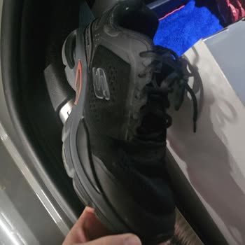 Skechers Ayakkabıda Sürekli Yırtılma Ve Su Alma Sorunu Yaşadım