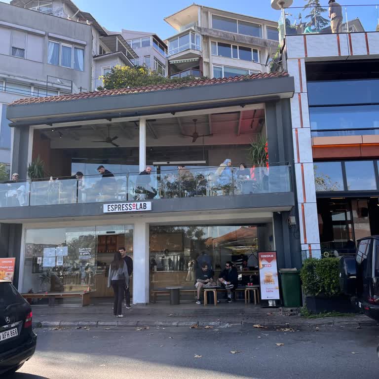 Espressolab Rumeli Şubesinde Hijyen Sorunları Ve Olumsuz Deneyim