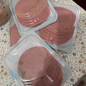 Migros Sanal Marketten Bozuk Ve Küflü Salam Gönderildi