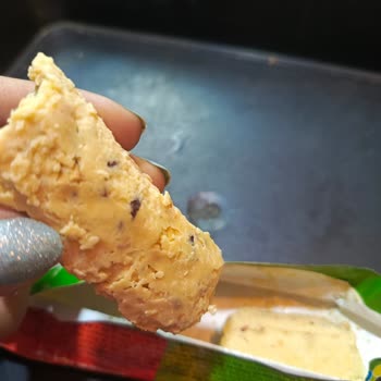 Son Kullanma Tarihi Geçmemiş Çikolatada Beyazlama Ve Güven Kaybı Yaşadım