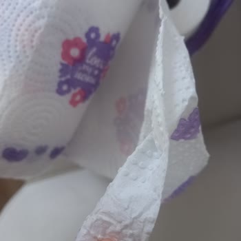 Familia Aldığım 12’li Havlu Kağıt Paketinde Çoğu Rulo Tek Katlı Ve Defolu Çıktı!