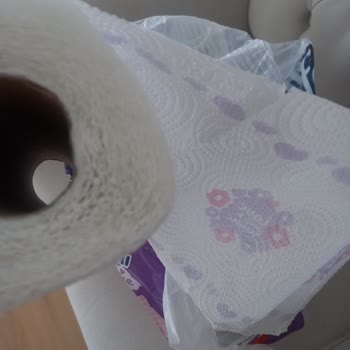 Familia Aldığım 12’li Havlu Kağıt Paketinde Çoğu Rulo Tek Katlı Ve Defolu Çıktı!