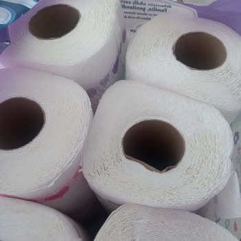 Familia Aldığım 12’li Havlu Kağıt Paketinde Çoğu Rulo Tek Katlı Ve Defolu Çıktı!