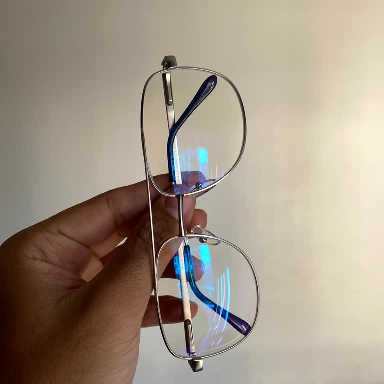 Satın Aldığım Gözlük Camında Yansıma Sorunu Ve Yetersiz Müşteri Bilgilendirmesi