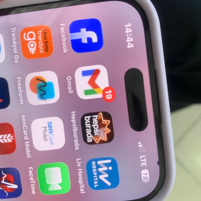 İPhone Sıfır Cihazda Üretim Hatası: Değişim Talebim Var