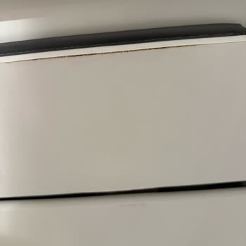 Yeni Alınan Şifonyerde Şişme Ve Çatlama Sonrası İade Talebim Reddedildi