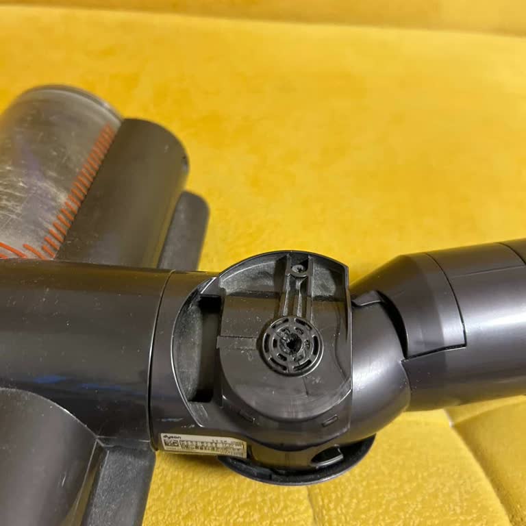 Dyson Süpürge Başlığı Garanti Bitiminde Kendiliğinden Kırıldı Mağduriyet Yaşadım