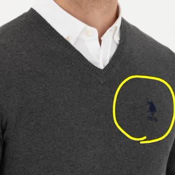 Reklamda Gösterilen Amblemli Kazak Yerine Amblemsiz Ürün Gönderildi, Değişim Veya İade Talebi