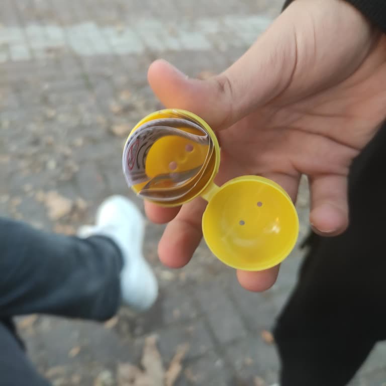 Ozmo Sürpriz Yumurta İçinden Oyuncak Çıkmaması Nedeniyle Yaşanan Hayal Kırıklığı