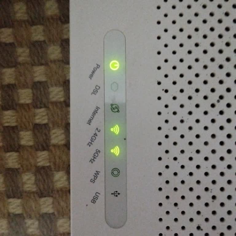 Dört Gündür İnternetsizim, Mağduriyetim Giderilmiyor!