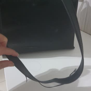 Vakko Çantada Dikiş Sorunu Ve Çözüm Sunulmaması Mağduriyet Yaşatıyor