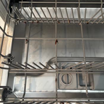 Teka Bulaşık Makinesi Sepetlerinde Paslanma Ve Yetersiz Destek