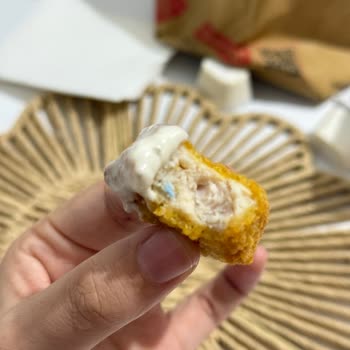 Burger King Chicken Nuggets İçinden Plastik Parça Çıktı: Gıda Güvenliği Endişesi!