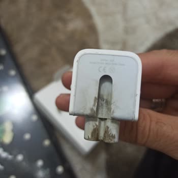 Apple Adaptör Kısa Sürede Bozuldu, Garanti Dışı Bırakıldı Mağduriyet Yaşıyorum