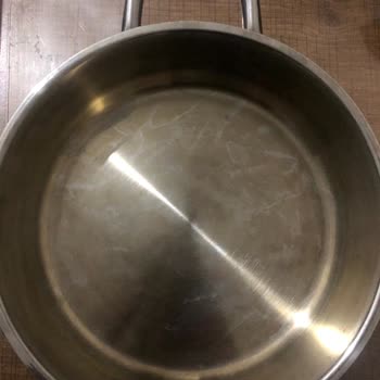 İlk Kullanımda Sararan Tava İçin İade Ve Değişim Reddi