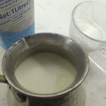 Son Kullanma Tarihi Geçmemiş Sütün Bozuk Çıkması