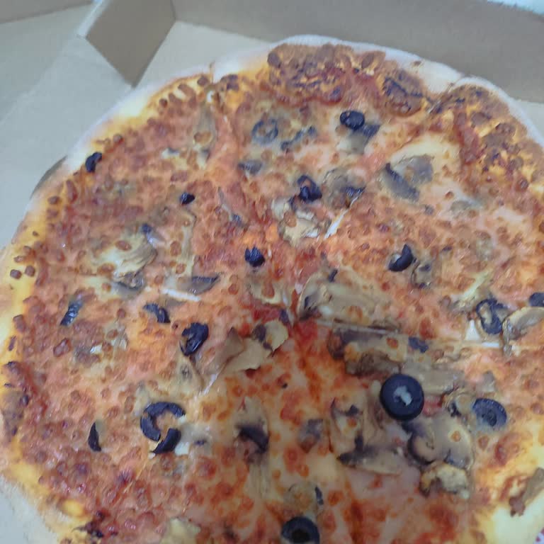 Siparişimde Eksik Malzeme: Mantarsever Pizza Mantar İçermiyordu