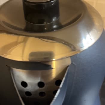 Kısa Sürede Çatlayan Ve Soyulan Çay Makinesi İle Tencere Seti Mağduriyeti