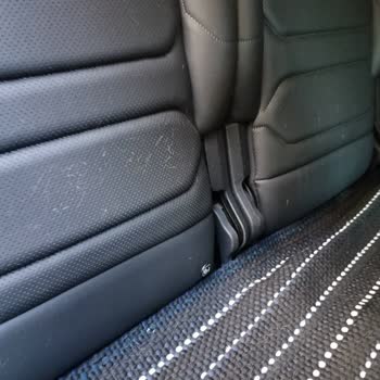 Citroen Serviste Bekletilen Ve Kirletilen Aracım İçin Çözüm Bekliyorum