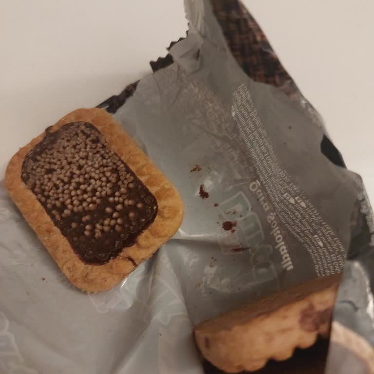 Küflü Bisküvi Şikayeti ve Geri Çağırma Talebi