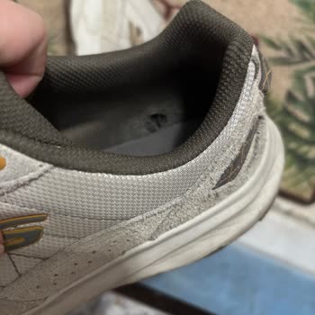 Skechers Ayakkabıda İç Astarda Yırtık ve İlgisiz Müşteri Hizmetleri