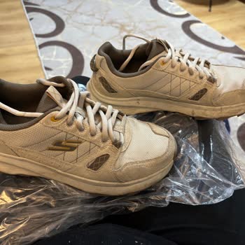 Skechers Ayakkabıda İç Astarda Yırtık ve İlgisiz Müşteri Hizmetleri