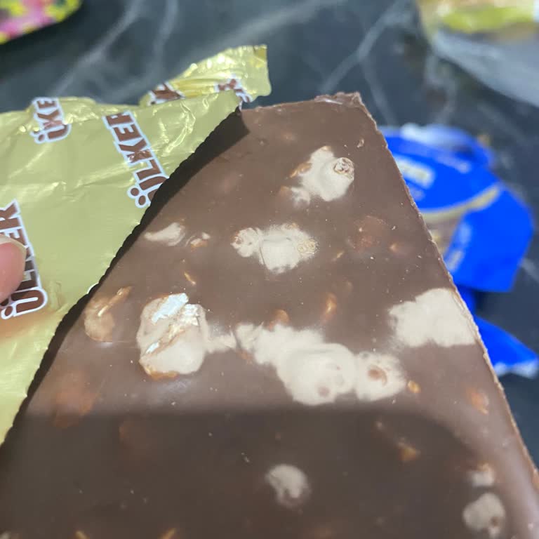 Aldığım Çikolatada Küf Çıktı Ülker Mağduriyetimi Çözmedi