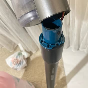 Philips 8000 Serisi Dikey Süpürgede Kırılma Ve Dayanıklılık Sorunları