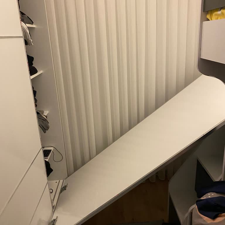 Dolap Kapakları Güvenlik Riski Oluşturdu, Acil Çözüm Bekliyorum