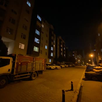 Sokak Aydınlatmalarının Uzun Süredir Arızalı Olması Güvenlik Endişesi Yaratıyor