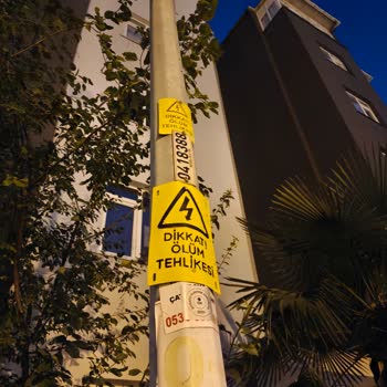 Sokak Aydınlatmalarının Uzun Süredir Arızalı Olması Güvenlik Endişesi Yaratıyor