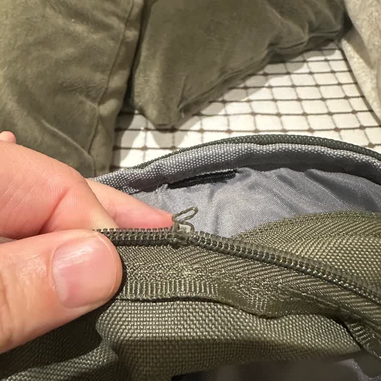 Adidas Sırt Çantası Kısa Sürede Bozuldu Mağaza Kullanıcı Hatası Diyerek Sorunu Çözmedi