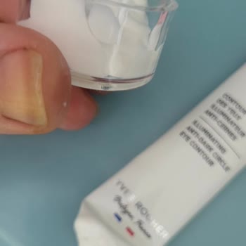 Göz Kremi Ambalajı Bozuldu Mağaza Çözüm Sunmadı