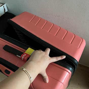 Yolculukta Bavulum Zarar Gördü, Firma Çözüm Sunmuyor