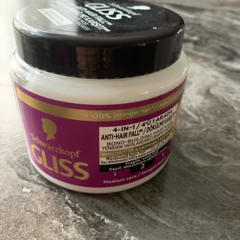 Saç Dökülmesini Artıran Maske Psikolojimi Olumsuz Etkiledi