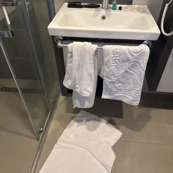 Laristone Suite SPA Hotel Verdiniz Parayı Hiç Hak Etmediler