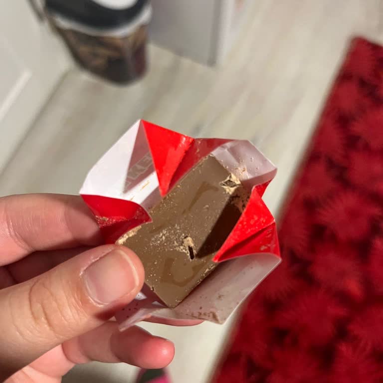 Çikolatadan Kurt Çıkması Şok Etti!