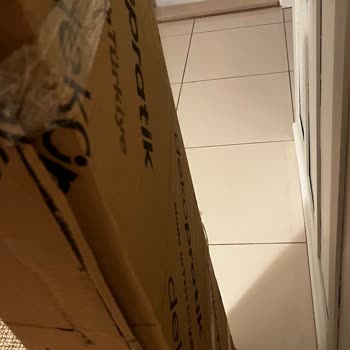 Kırık Camlı Kitaplık Teslimatı Sonrası İade Sürecinde Mağduriyet Yaşadım