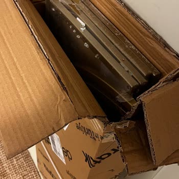 Kırık Camlı Kitaplık Teslimatı Sonrası İade Sürecinde Mağduriyet Yaşadım