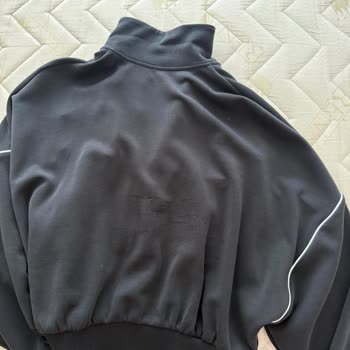 Üç Kez Giyilen Eşofman Takımı Kısa Sürede Deforme Oldu